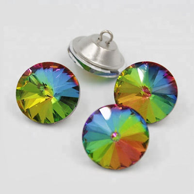 Chiny Kolorowe błyszczące kryształowe guziki z materiału Rhinestone dla materiału Sofa KTV dostawca